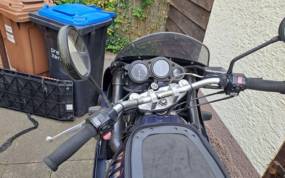 Gebrauchtmotorrad Yamaha FZR 600 R - Bild 4