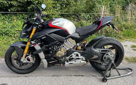 Gebrauchtmotorrad Ducati Streetfighter V4 SP - Bild 1