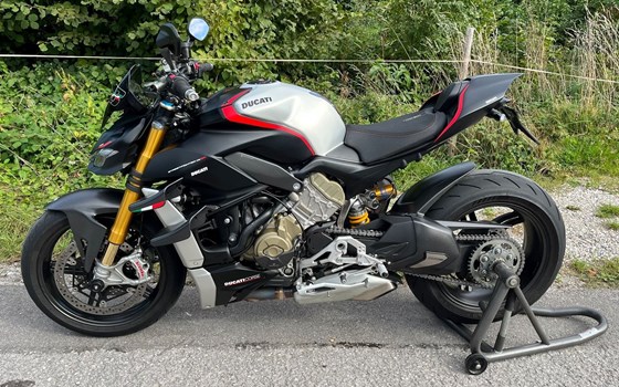 Gebrauchtmotorrad Ducati Streetfighter V4 SP - Bild 1