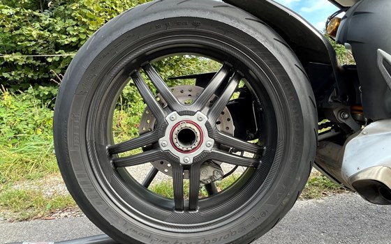 Gebrauchtmotorrad Ducati Streetfighter V4 SP - Bild 3