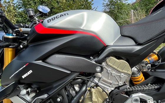 Gebrauchtmotorrad Ducati Streetfighter V4 SP - Bild 8