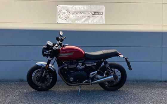 Gebrauchtmotorrad Triumph Speed Twin 1200 - Bild 1 Gebrauchtmotorrad Triumph Speed Twin 1200 - Bild 1