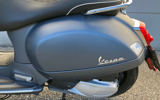 Gebrauchtmotorrad Vespa GTV Sei Giorni 300hpe - Bild 3 Gebrauchtmotorrad Vespa GTV Sei Giorni 300hpe - Bild 3