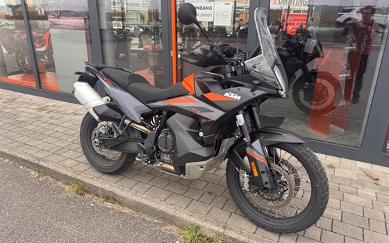 Gebrauchtmotorrad KTM 890 Adventure - Bild 1 Gebrauchtmotorrad KTM 890 Adventure - Bild 1