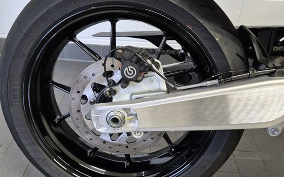 Gebrauchtmotorrad Ducati Hypermotard 698 Mono - Bild 10