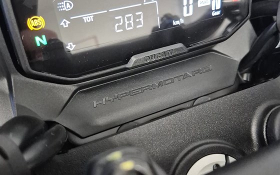 Gebrauchtmotorrad Ducati Hypermotard 698 Mono - Bild 4