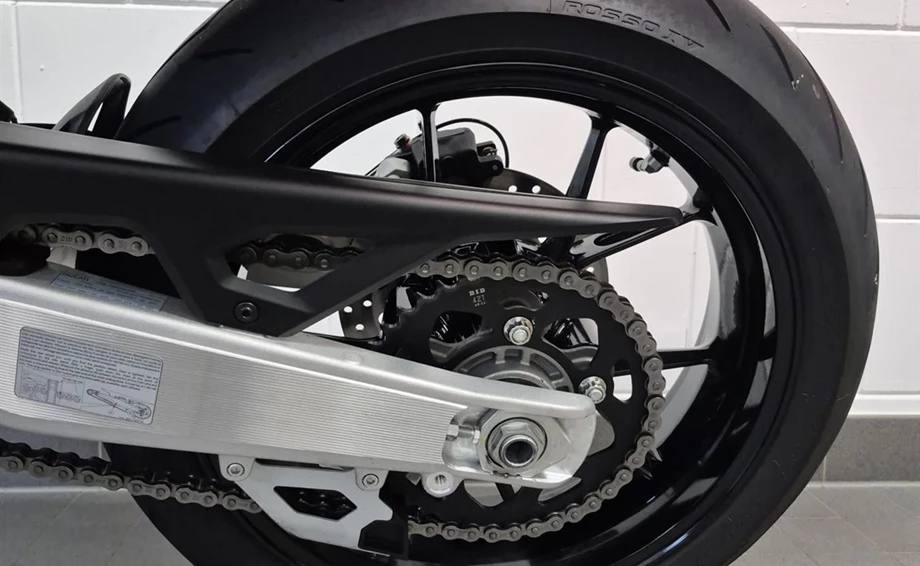 Angebot Ducati Hypermotard 698 Mono Bild 16: Angebot Ducati Hypermotard 698 Mono