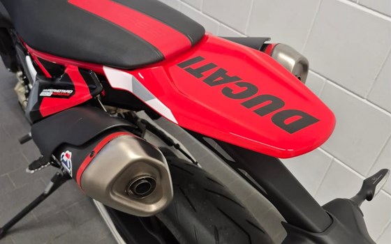 Gebrauchtmotorrad Ducati Hypermotard 698 Mono RVE - Bild 14