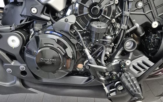 Gebrauchtmotorrad Ducati XDiavel - Bild 10