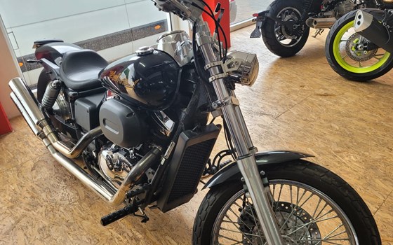 Gebrauchtmotorrad Honda VT 750 DC Black Widow - Bild 2