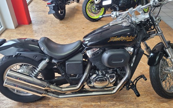 Gebrauchtmotorrad Honda VT 750 DC Black Widow - Bild 3