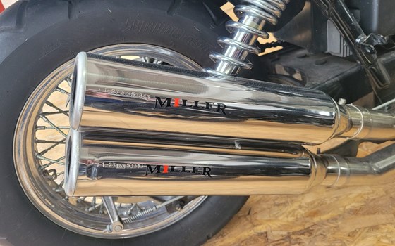 Gebrauchtmotorrad Honda VT 750 DC Black Widow - Bild 8