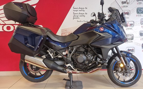 Gebrauchtmotorrad Honda NT1100 - Bild 6 Gebrauchtmotorrad Honda NT1100 - Bild 6