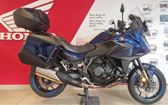 Gebrauchtmotorrad Honda NT1100 - Bild 2 Gebrauchtmotorrad Honda NT1100 - Bild 2
