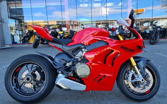 Gebrauchtmotorrad Ducati Panigale V4 S - Bild 1 Gebrauchtmotorrad Ducati Panigale V4 S - Bild 1