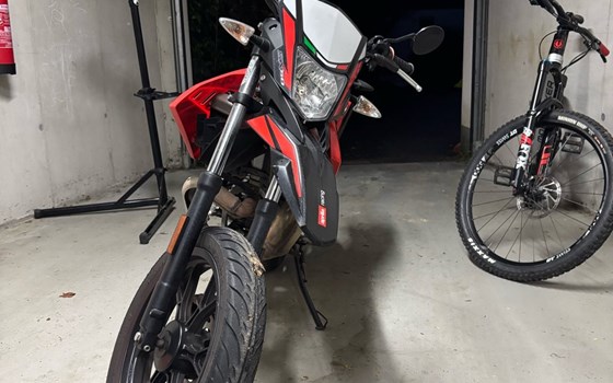 Gebrauchtmotorrad Aprilia SX 50 Supermoto - Bild 6 Gebrauchtmotorrad Aprilia SX 50 Supermoto - Bild 6