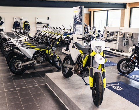 zum Vergrössern bitte anklicken!