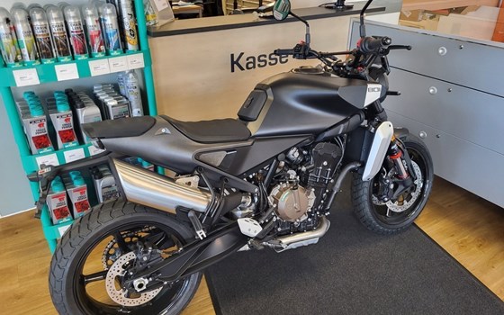 Neufahrzeug Husqvarna Svartpilen 801 - Bild 3 Neufahrzeug Husqvarna Svartpilen 801 - Bild 3