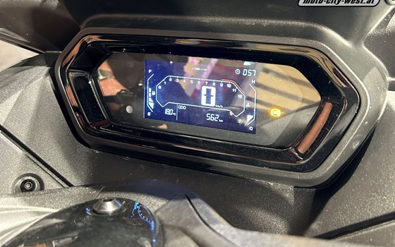 Neufahrzeug Yamaha XMAX 300 - Bild 5 Neufahrzeug Yamaha XMAX 300 - Bild 5