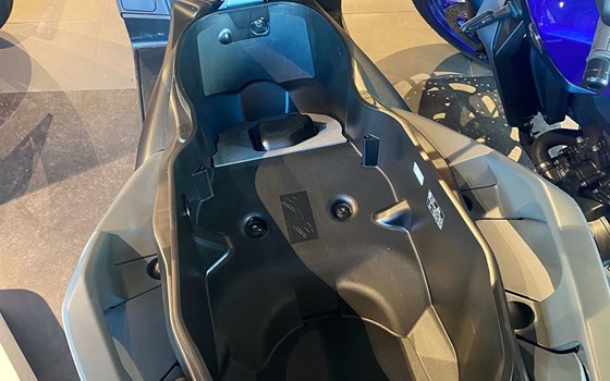 Neufahrzeug Yamaha XMAX 300 - Bild 6 Neufahrzeug Yamaha XMAX 300 - Bild 6