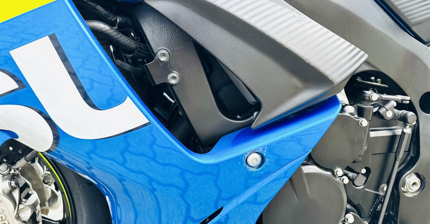 Zum Vergrößern bitte anklicken! Angebot Suzuki GSX-R 600