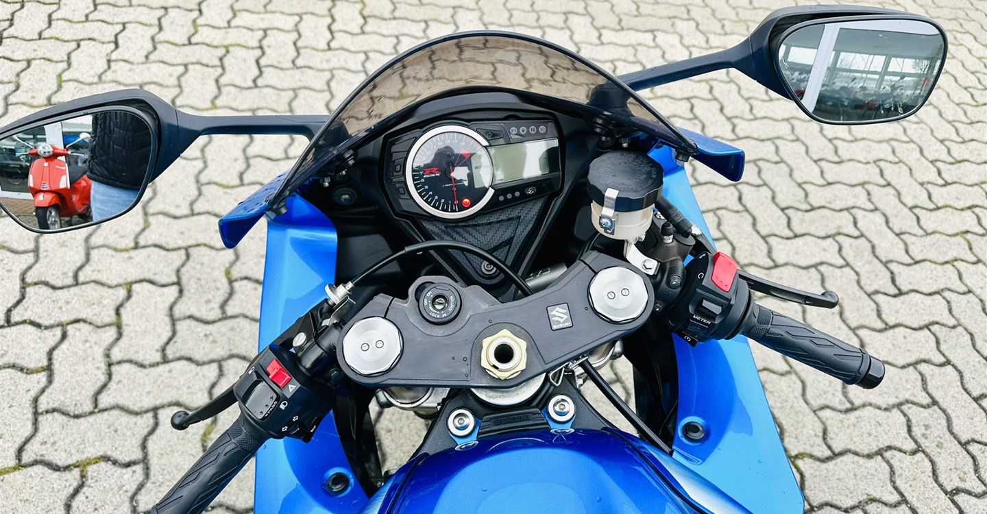 Zum Vergrößern bitte anklicken! Angebot Suzuki GSX-R 600