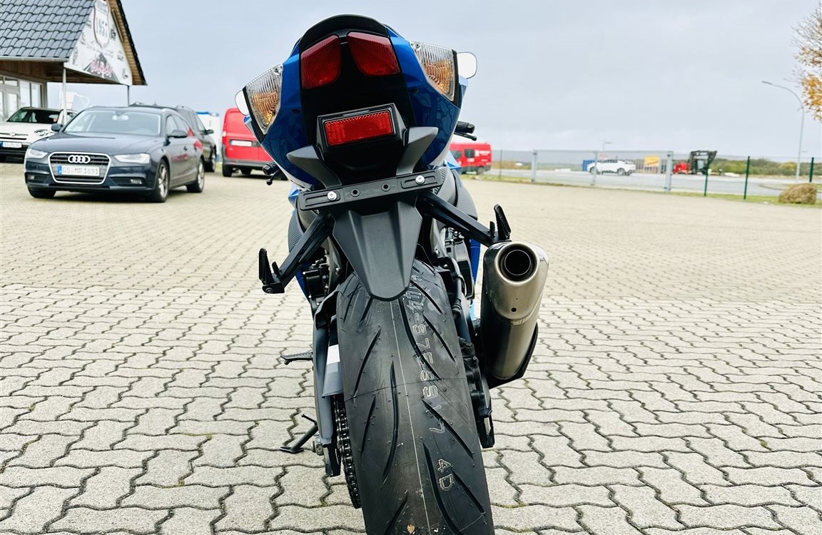 Zum Vergrößern bitte anklicken! Angebot Suzuki GSX-R 600