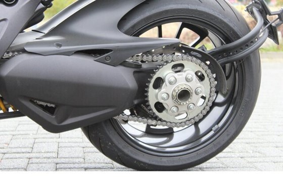 Gebrauchtmotorrad Ducati Diavel AMG - Bild 11