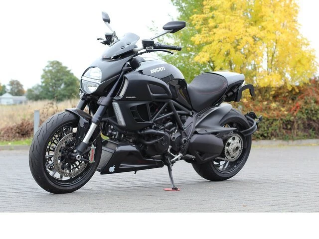 Offer Ducati Diavel AMG Bild 18: Offer Ducati Diavel AMG