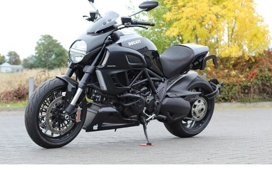 Gebrauchtmotorrad Ducati Diavel AMG - Bild 18