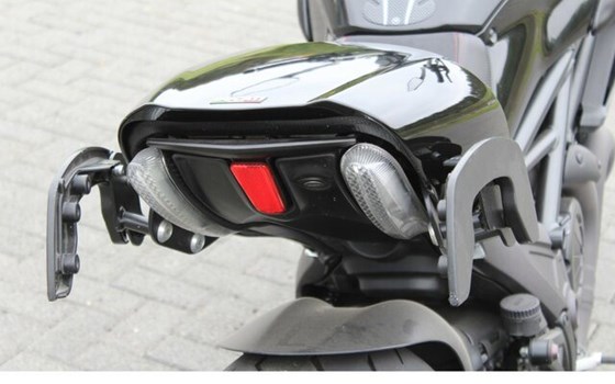 Gebrauchtmotorrad Ducati Diavel AMG - Bild 20