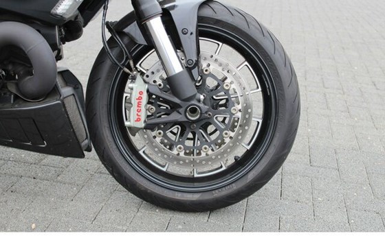 Gebrauchtmotorrad Ducati Diavel AMG - Bild 6
