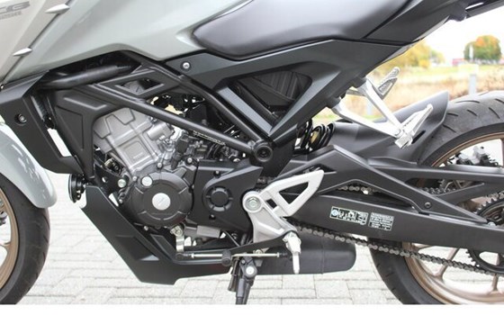 Gebrauchtmotorrad Honda CB125R - Bild 10