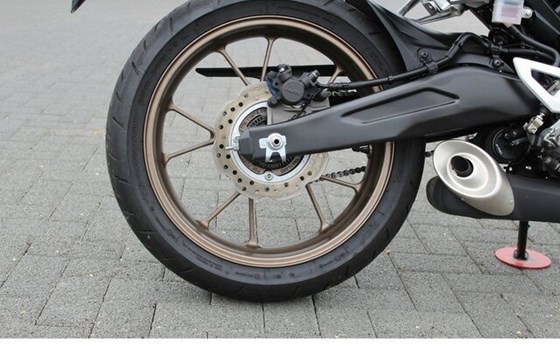 Gebrauchtmotorrad Honda CB125R - Bild 8