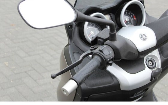 Gebrauchtmotorrad Yamaha X-Max 250 - Bild 13