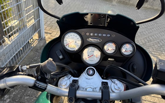 Gebrauchtmotorrad Triumph Tiger 955i - Bild 6