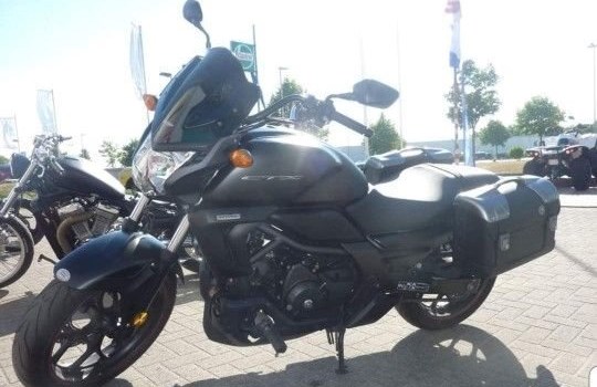 Gebrauchtmotorrad Honda CTX 700 N - Bild 6