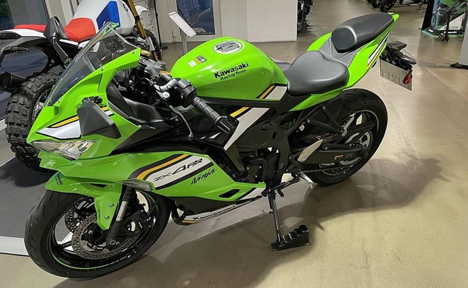Angebot Kawasaki Ninja ZX-4RR Bild 3: Angebot Kawasaki Ninja ZX-4RR
