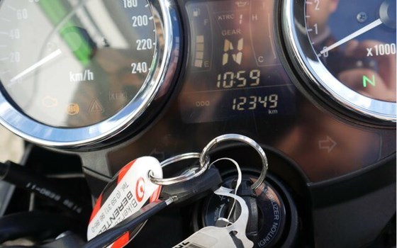 Gebrauchtmotorrad Kawasaki Z900 RS Cafe - Bild 18