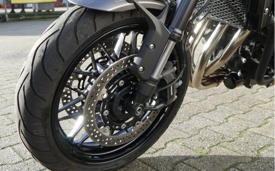 Gebrauchtmotorrad Kawasaki Z900 RS Cafe - Bild 9