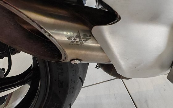 Gebrauchtmotorrad MV Agusta Brutale 800 - Bild 12 Gebrauchtmotorrad MV Agusta Brutale 800 - Bild 12