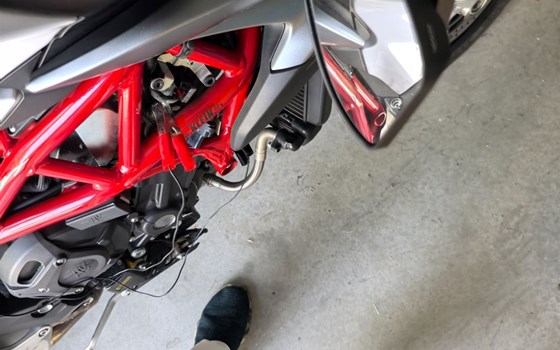 Gebrauchtmotorrad MV Agusta Brutale 800 - Bild 13 Gebrauchtmotorrad MV Agusta Brutale 800 - Bild 13