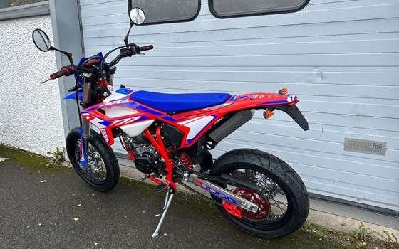 Neufahrzeug Beta RR Motard 125 R - Bild 6