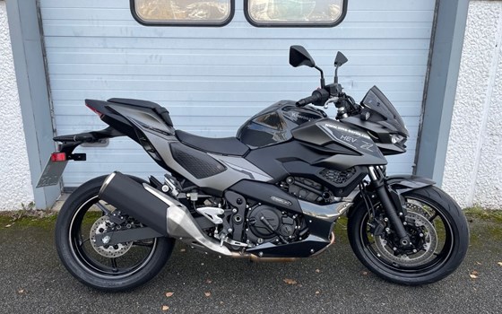 Gebrauchtmotorrad Kawasaki ZR-7 - Bild 1