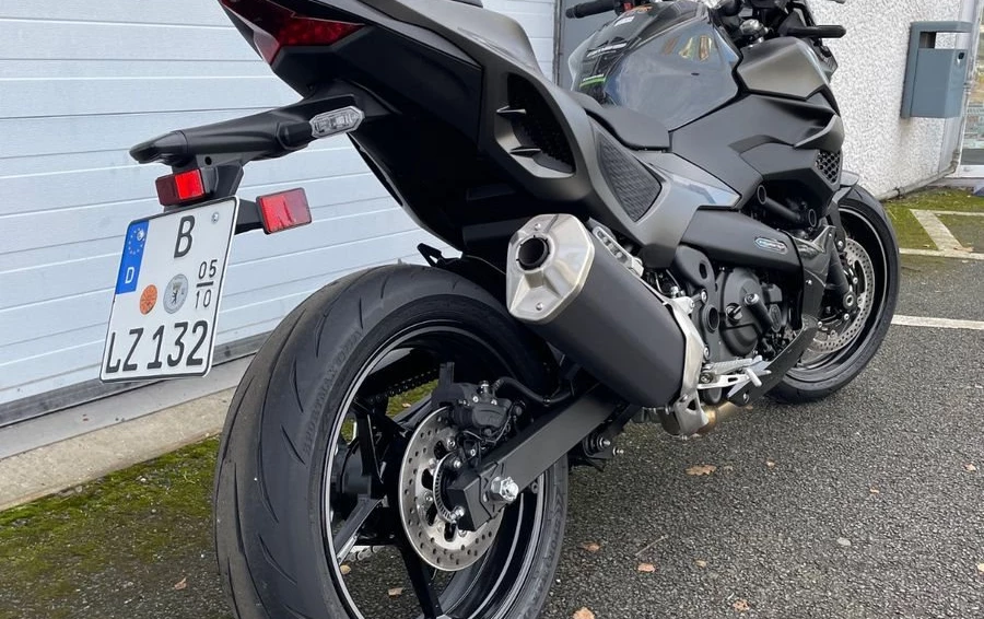 Angebot Kawasaki ZR-7 Bild 3: Angebot Kawasaki ZR-7