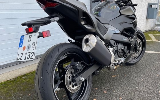 Gebrauchtmotorrad Kawasaki ZR-7 - Bild 3