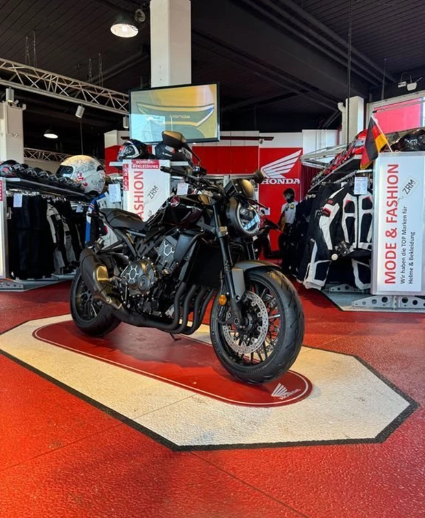 Honda CB1000R Black Edition