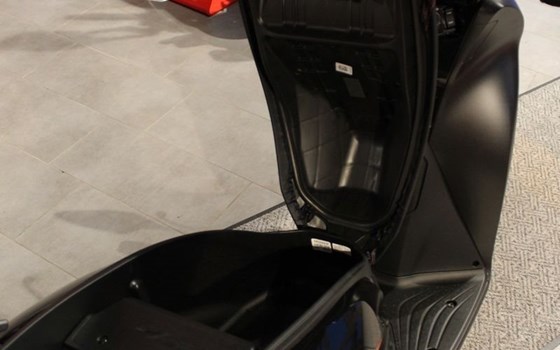 Gebrauchtmotorrad Honda SH125i - Bild 7