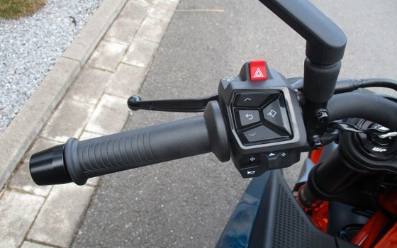 Neufahrzeug KTM 390 Duke - Bild 11