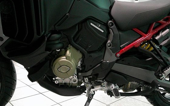 Gebrauchtmotorrad Ducati Multistrada V4 S Grand Tour - Bild 11